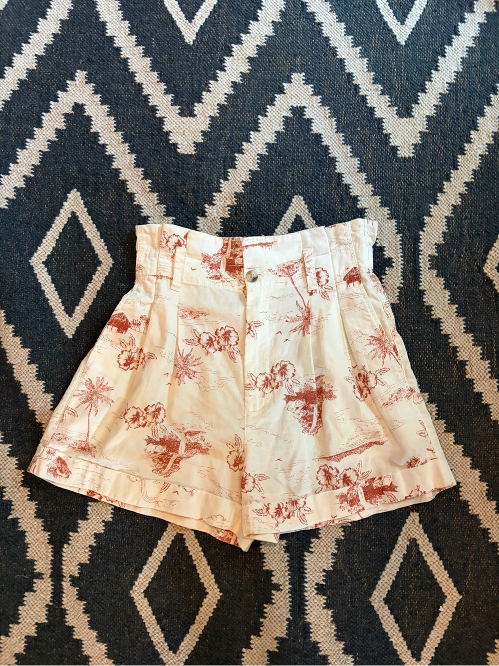 Madewell High-Waist Cream Shorts with Rust Floral Print